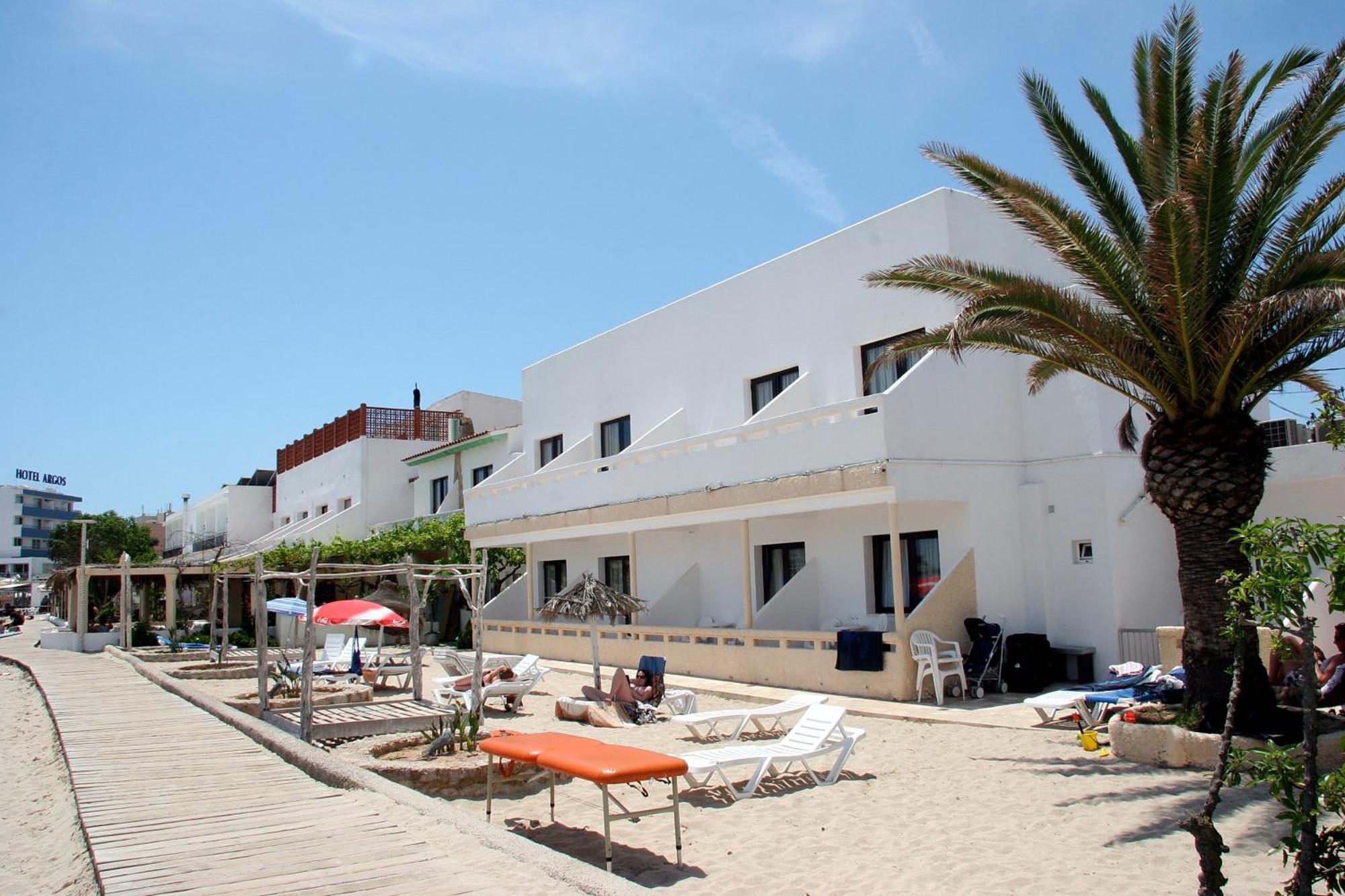 Hostal Talamanca Экстерьер фото