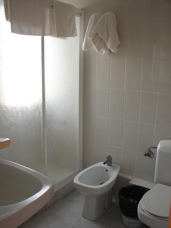 Hostal Talamanca Номер фото