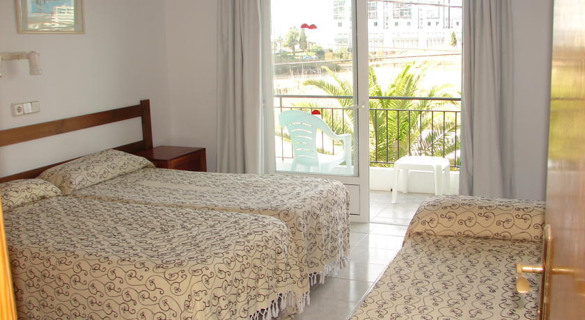 Hostal Talamanca Экстерьер фото